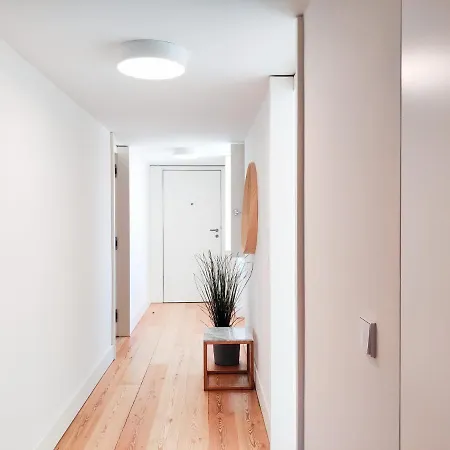 Flh Downtown Modern *