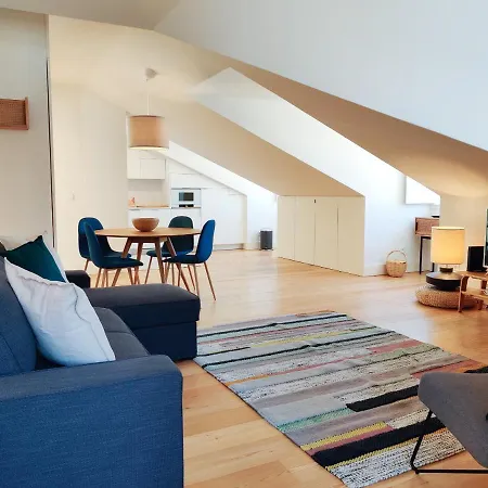 Flh Downtown Modern Daire